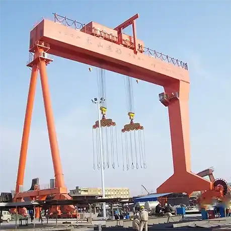 High-capacity shipbuilding gantry crane used for hull assembly