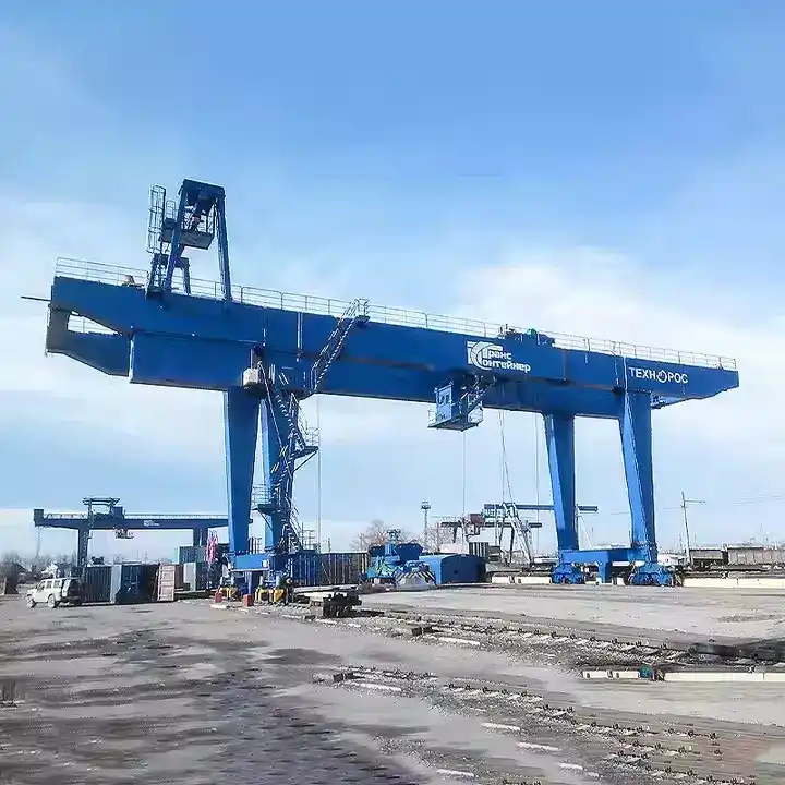 Industrial Rail Mounted Container Gantry Crane in logistics center