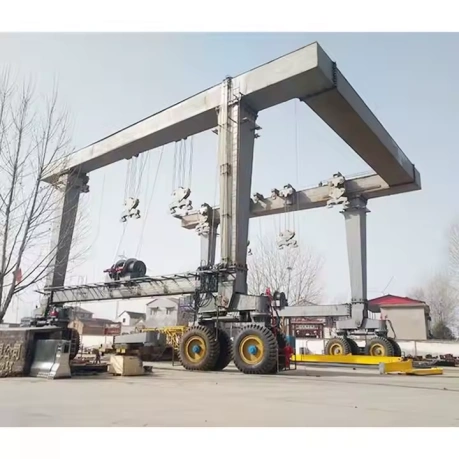 Electric-powered boat lift hoist crane for efficient lifting