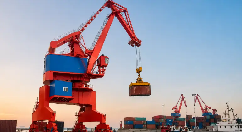 Four Link Portal Crane for a Bulk Terminal in Port Sudan, Sudan